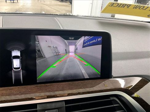 Used 2019 BMW X4 xDrive30i w/ Driving Assistance Package image 19