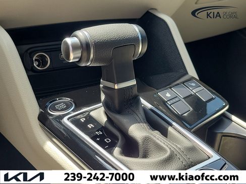 Used 2025 Kia Sportage EX FWD image 30