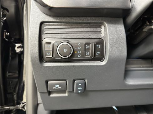 New 2025 Ford F250 Lariat w/ Lariat Ultimate Package image 13