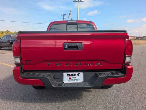 Used 2020 Toyota Tacoma SR w/ SR Convenience Package image 4