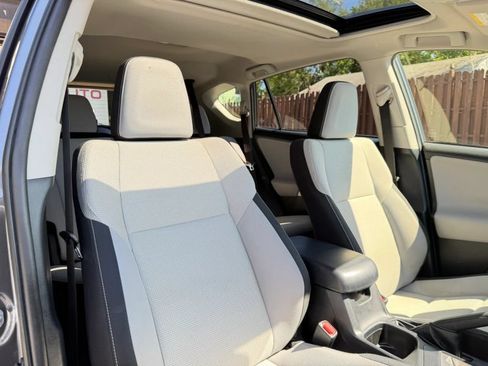 Used 2017 Toyota RAV4 XLE w/ All Weather Liner Package AWD/4WD image 27