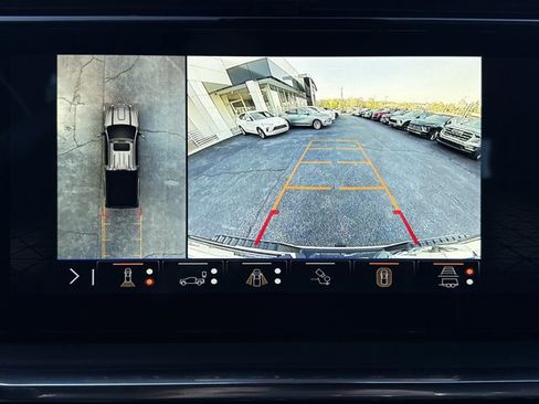 Used 2024 GMC Sierra 2500 Denali Ultimate image 9