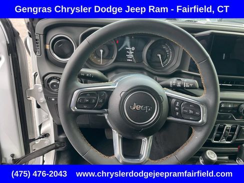 Used 2024 Jeep Wrangler Unlimited Sahara AWD/4WD image 51