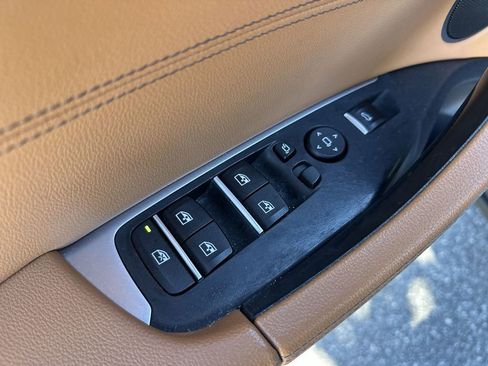 Used 2019 BMW X3 sDrive30i w/ Executive Package image 9