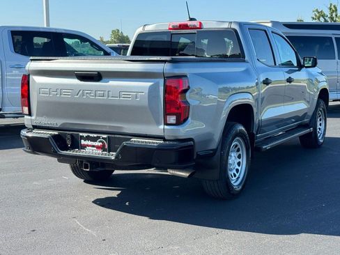 Used 2025 Chevrolet Colorado W/T RWD image 4