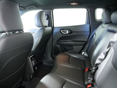 New 2025 Jeep Compass Latitude w/ Altitude Special Edition image 30