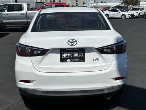 Used 2017 Toyota Yaris iA FWD image 4