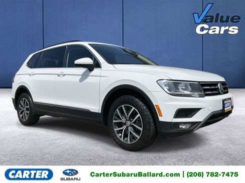 Used 2018 Volkswagen Tiguan SE AWD/4WD image 1