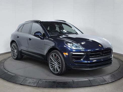 Used 2023 Porsche Macan S image 9