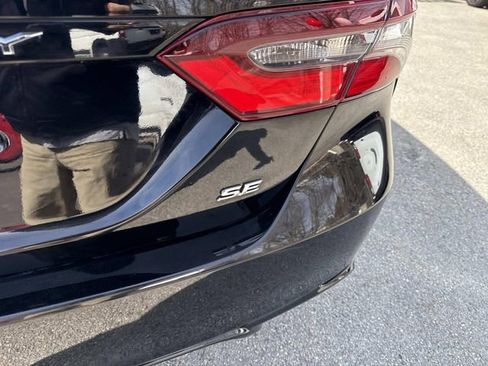 Used 2023 Toyota Camry SE FWD image 7