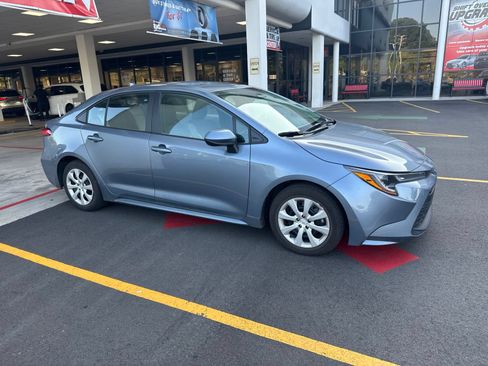 Used 2024 Toyota Corolla LE FWD image 6
