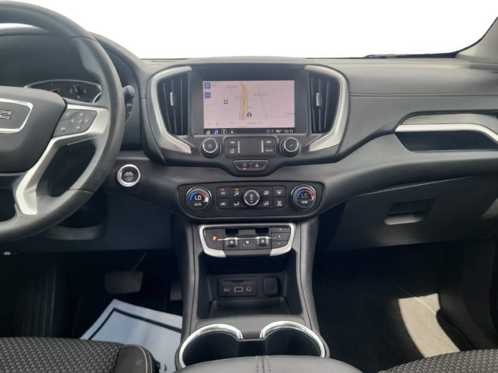 Used 2022 GMC Terrain SLE w/ Driver Convenience Package AWD/4WD image 18