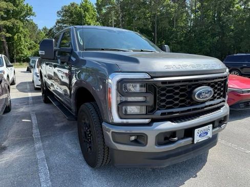 Used 2024 Ford F250 XL w/ STX Appearance Package AWD/4WD image 2