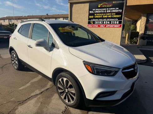 Used 2017 Buick Encore Essence image 1
