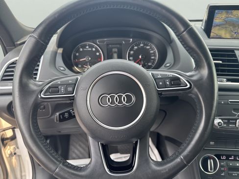 Used 2018 Audi Q3 2.0T Premium Plus w/ Premium Plus Package AWD/4WD image 14