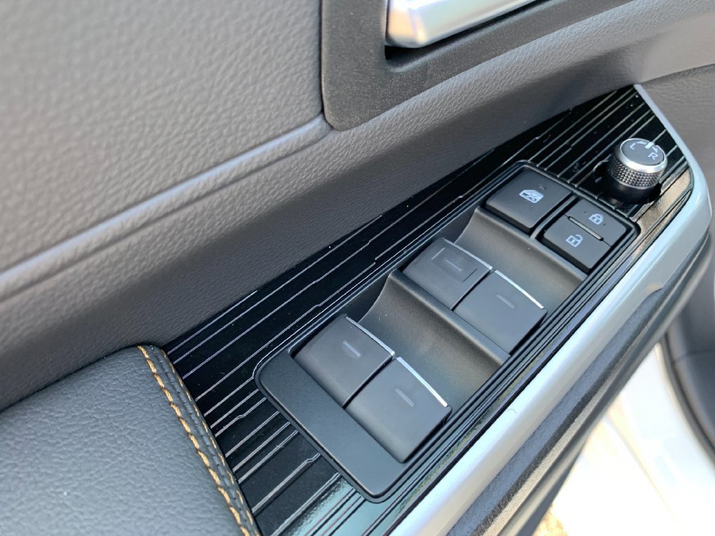 New 2026 Toyota Sienna XLE Woodland Edition AWD/4WD image 12