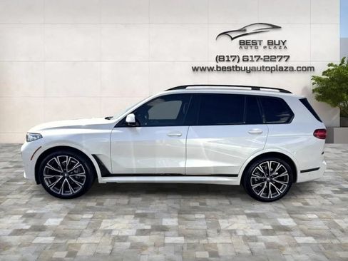 Used 2021 BMW X7 xDrive40i w/ M Sport Package AWD/4WD image 4