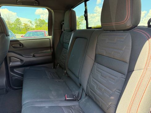 Used 2026 Nissan Frontier Pro-X w/ Pro-X Convenience Package RWD image 13
