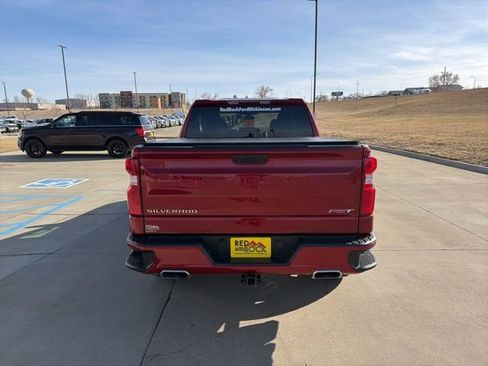 Used 2022 Chevrolet Silverado 1500 RST image 4