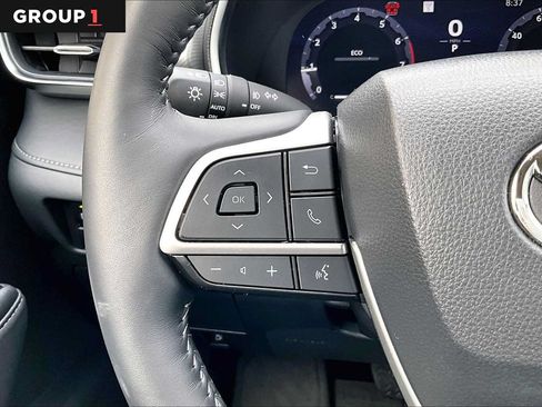 Certified 2025 Toyota Highlander Platinum AWD/4WD image 24