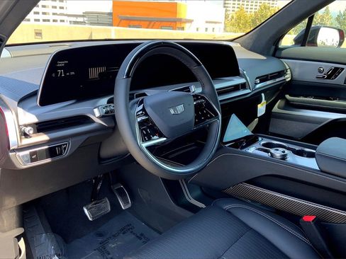 New 2026 Cadillac Vistiq Sport image 9