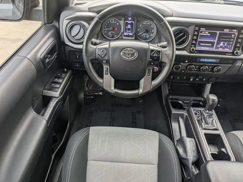 Used 2023 Toyota Tacoma TRD Sport image 12