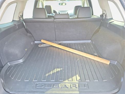 Used 2012 Subaru Outback 2.5i Limited image 25