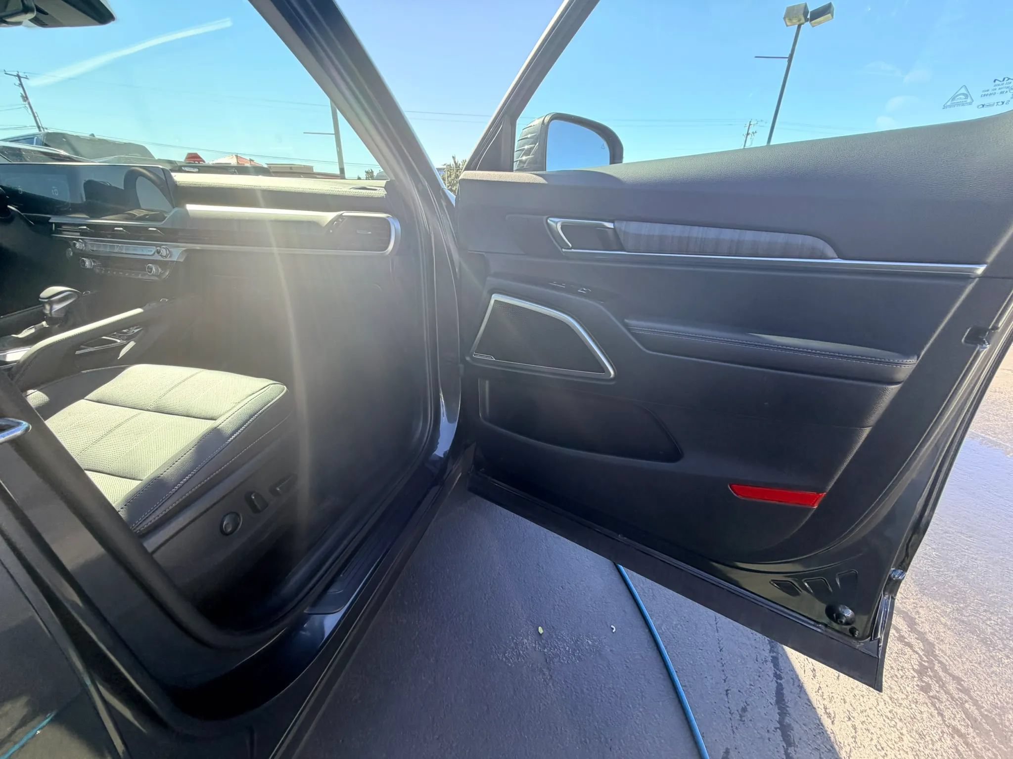 Used 2024 Kia Telluride EX AWD/4WD image 26