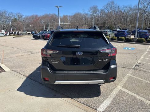 Used 2023 Subaru Outback Limited image 8