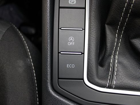 Used 2025 Volkswagen Jetta S image 39