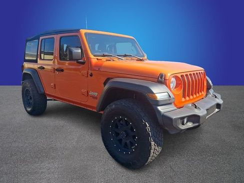 Used 2018 Jeep Wrangler Unlimited Sport S AWD/4WD image 3
