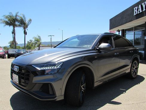 Used 2019 Audi Q8 Prestige AWD/4WD image 3