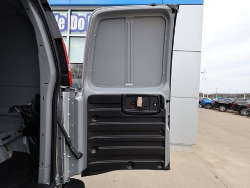 New 2026 Chevrolet Express 2500 w/ Enhanced Convenience Package RWD image 20