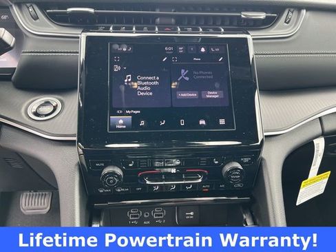 New 2025 Jeep Grand Cherokee 4WD image 21