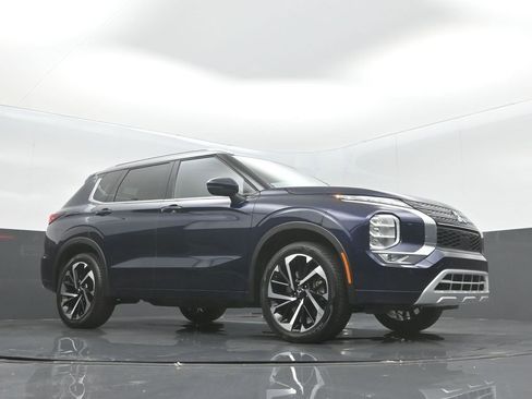 Used 2024 Mitsubishi Outlander SEL image 26