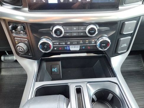 Used 2024 Ford F150 Lariat w/ FX4 Off-Road Package AWD/4WD image 17