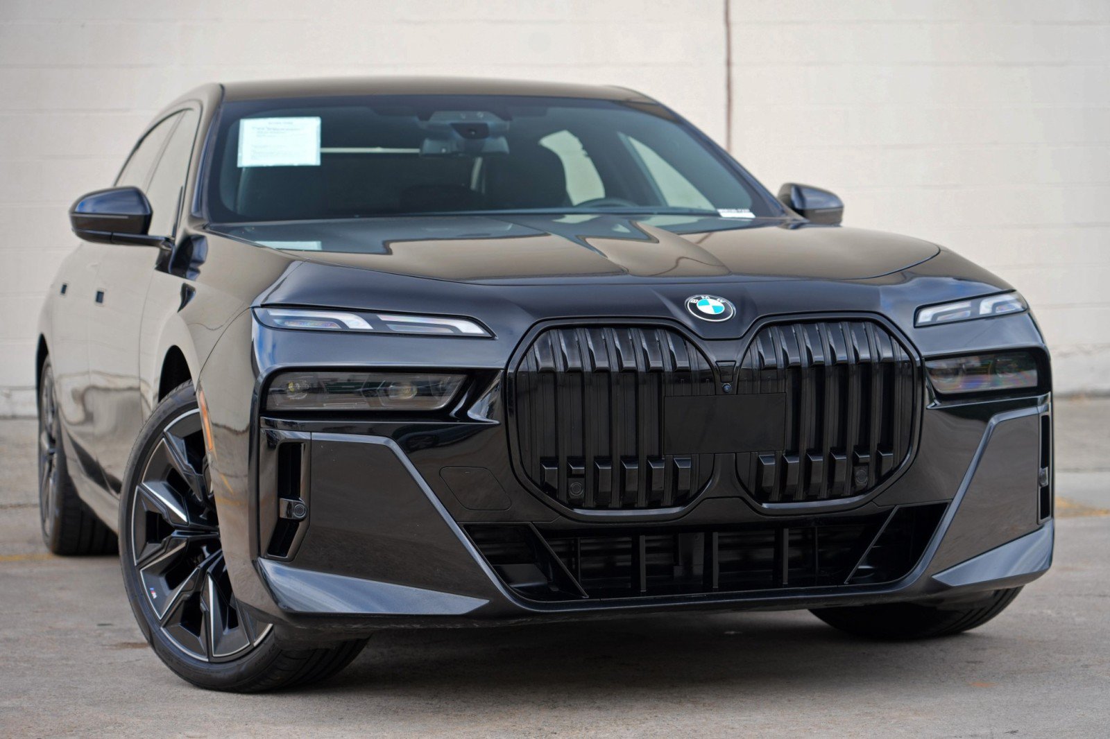 Used 2023 BMW 740i RWD image 4