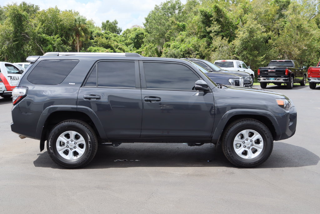 Used 2024 Toyota 4Runner SR5 Premium w/ Moonroof Package RWD image 10