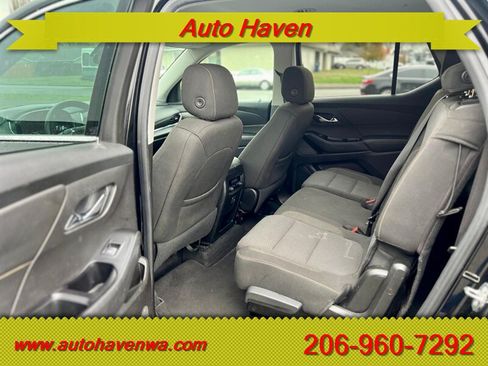 Used 2018 Chevrolet Traverse LS AWD/4WD image 9