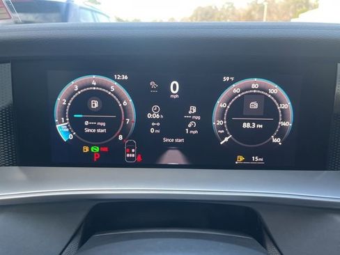 New 2026 Volkswagen Tiguan SE R-Line FWD image 13