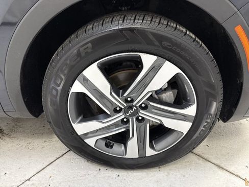 Used 2022 Kia Sorento EX w/ Panoramic Sunroof Package image 38