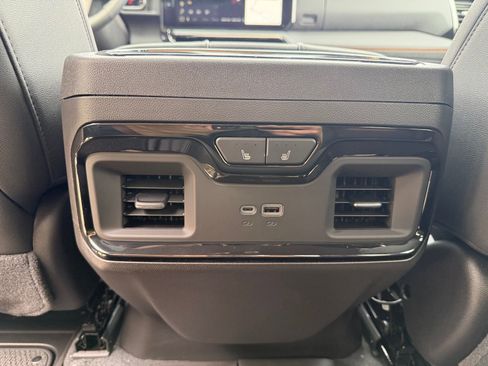 New 2026 GMC Sierra 1500 AT4 w/ AT4 Premium Package image 27