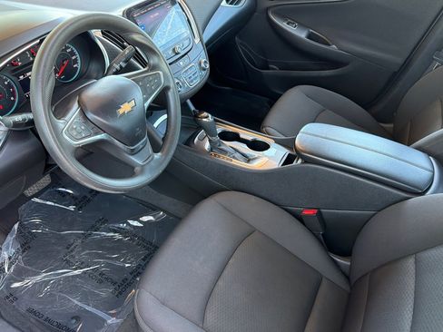 Used 2020 Chevrolet Malibu LT FWD image 11
