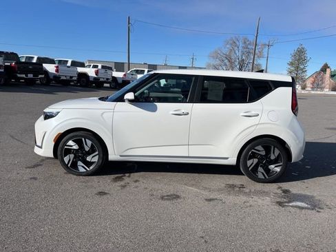 Used 2023 Kia Soul GT-Line FWD image 7