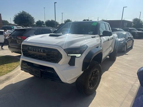 Used 2024 Toyota Tacoma TRD Pro AWD/4WD image 6