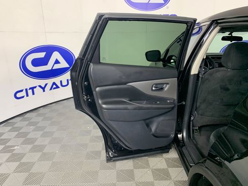 Used 2020 Nissan Murano S FWD image 29