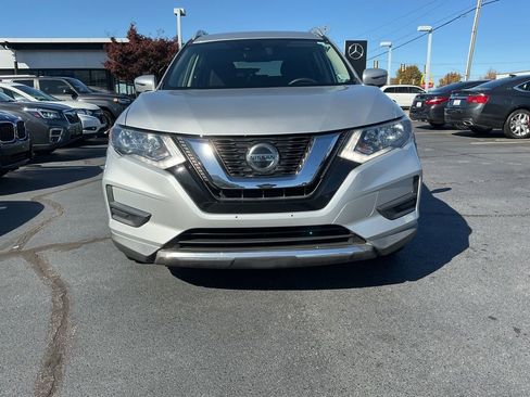 Used 2019 Nissan Rogue SV image 7