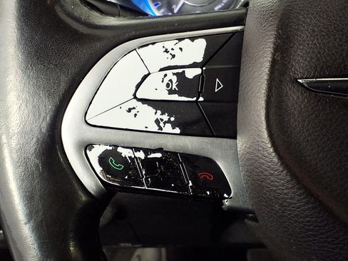 Used 2016 Chrysler 200 Limited w/ Convenience Group image 20