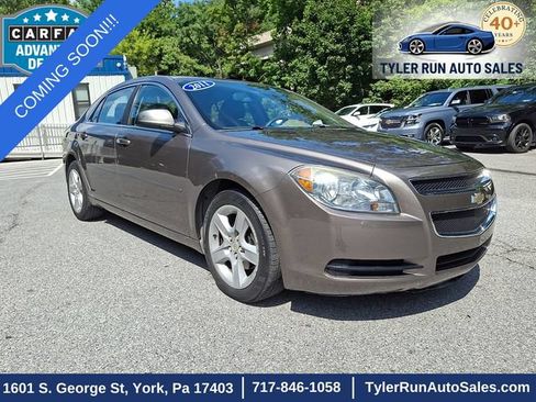 Used 2011 Chevrolet Malibu LS FWD image 1