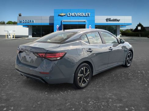 Used 2025 Nissan Sentra SV image 5